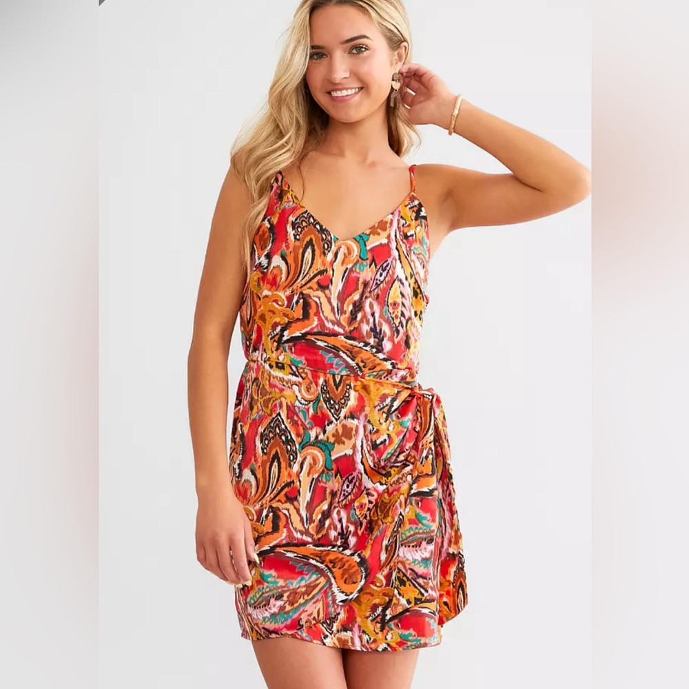 Buckle WILLOW & ROOT Sexy Wrap Tie Mini Dress NWT Women’s Size Medium